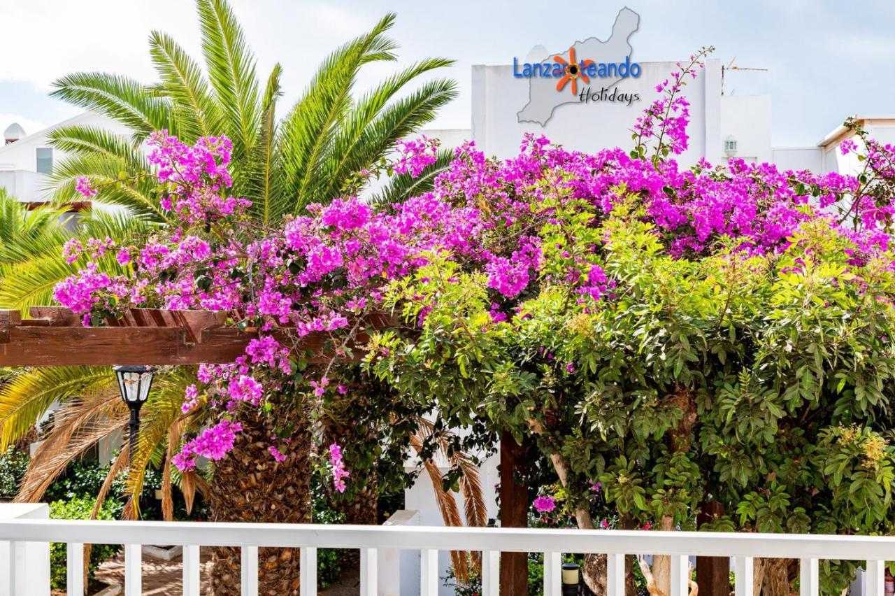 Vivienda Vacacional Buganvillas Costa Teguise Exterior photo